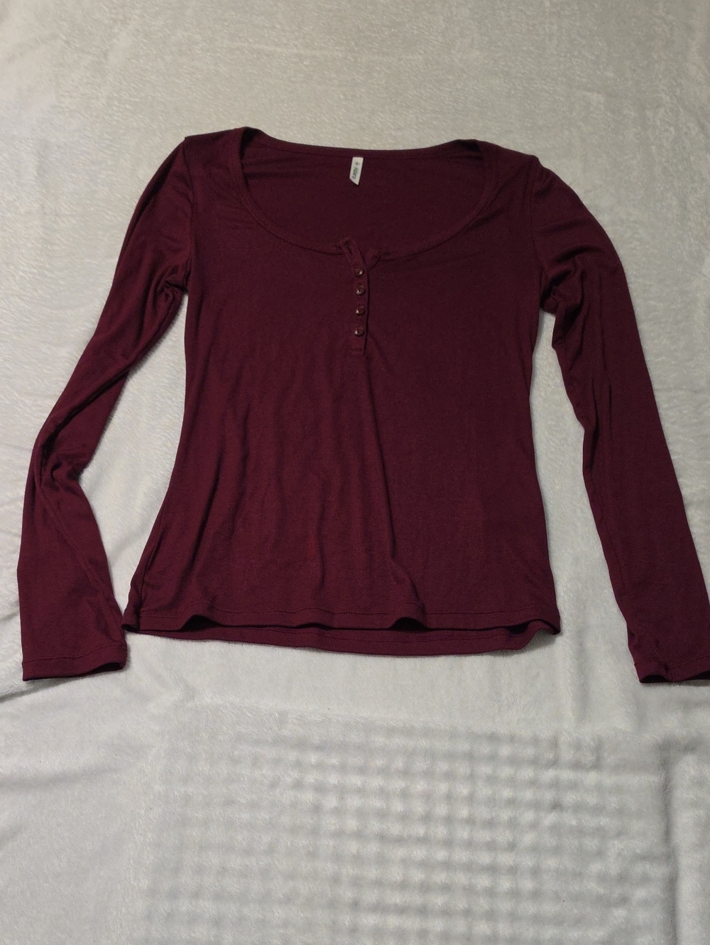 New HALARA Women’s Long-Sleeve Scoop Neck #618